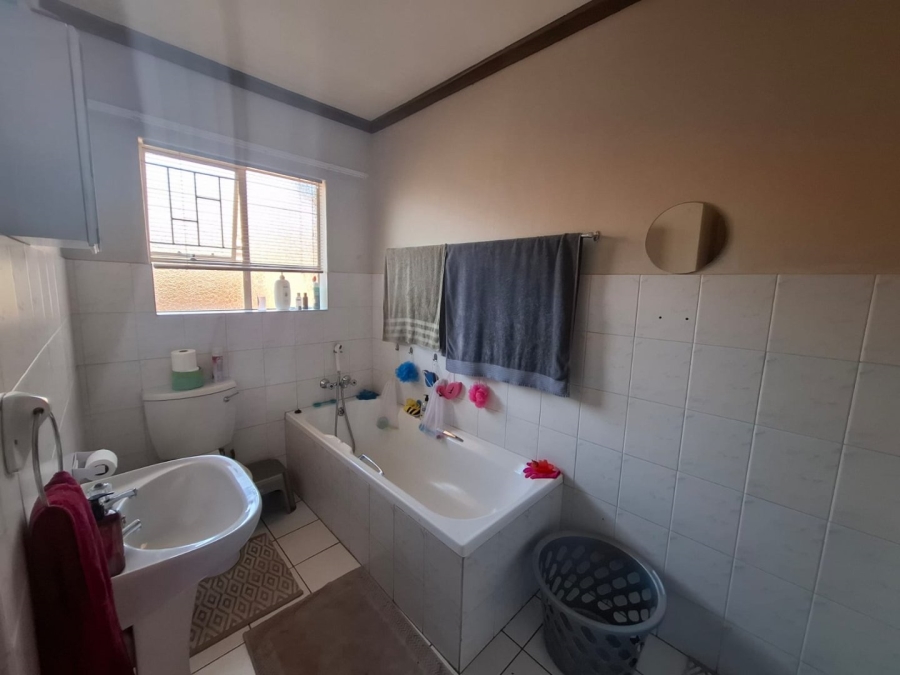 2 Bedroom Property for Sale in Hospitaalpark Free State